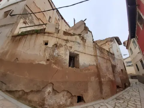 Casa en calle Cara Almazan, nº 18